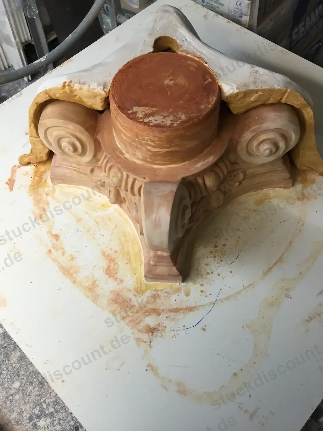 Kapitell in der Silikonform